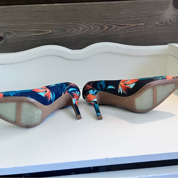 NWOT Nine West Heels - Picture 4 of 4